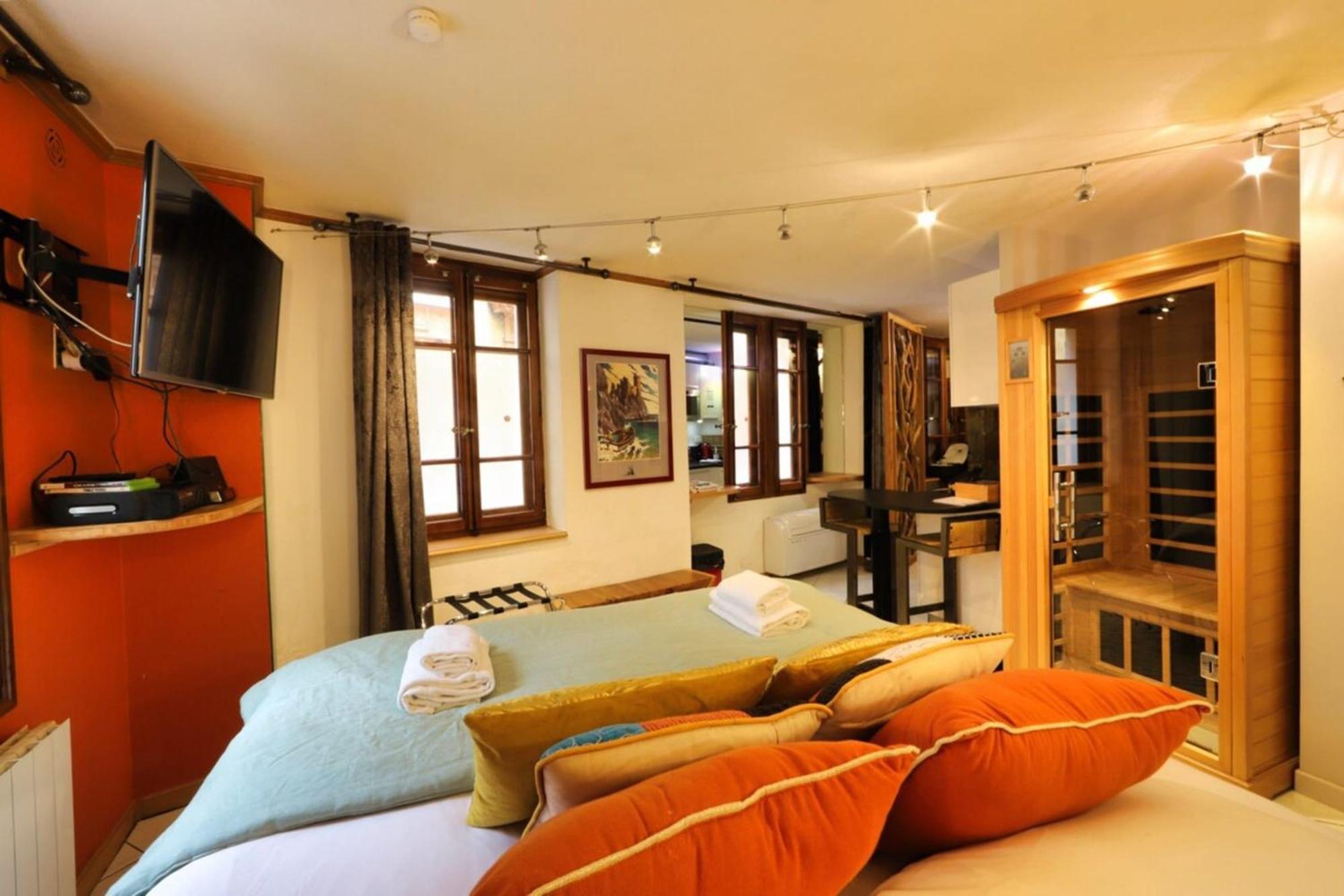 Le Cocon - Lofts & Lakes Certified 4-Stars Annecy Luaran gambar