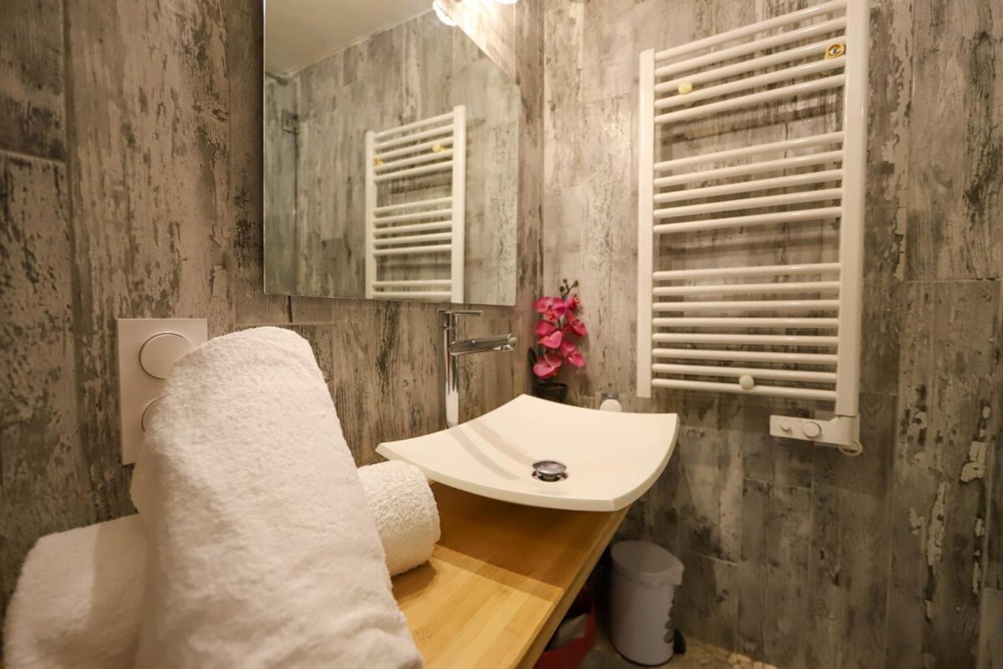 Le Cocon - Lofts & Lakes Certified 4-Stars Annecy Luaran gambar